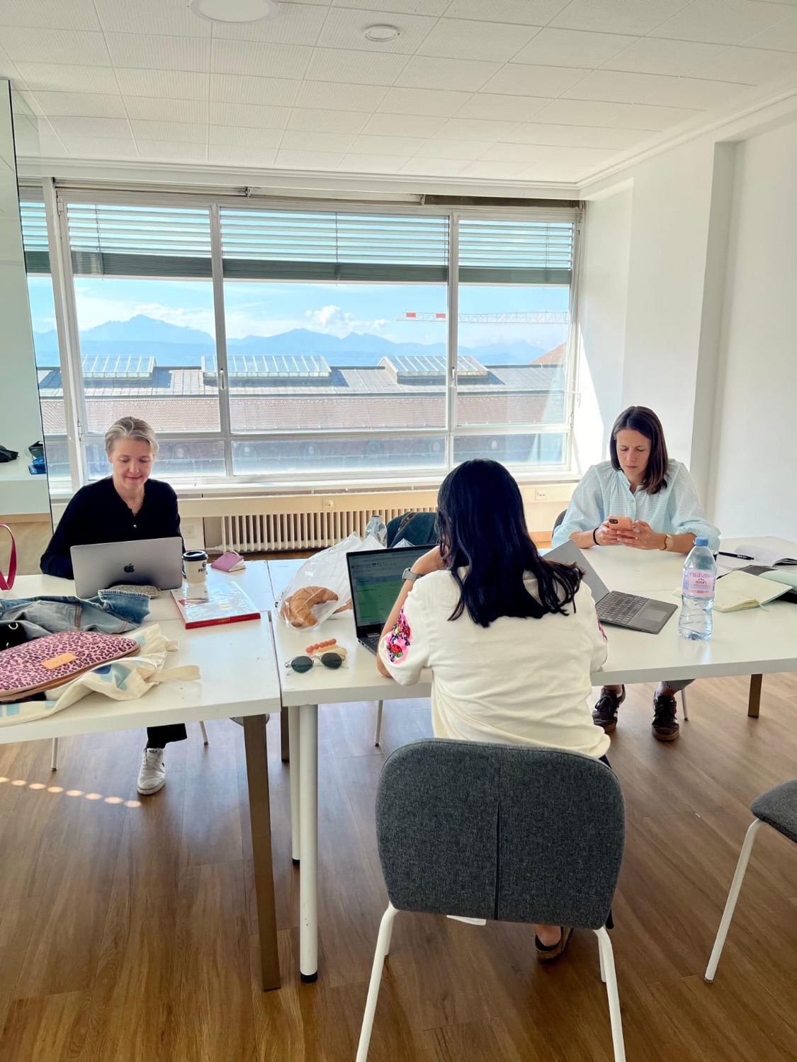 Coworking à la Pépite, avec vue sur les Alpes